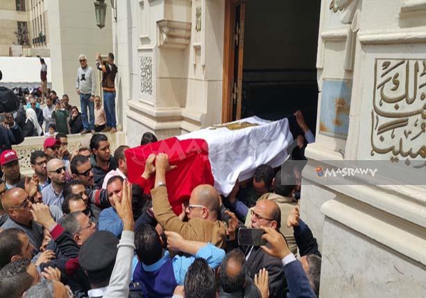 دموع وهتافات وسيرة طيبة.. "مصراوي" في جنازة العميد نجوى الحجار دموع وهتافات وسيرة طيبة.. "مصراوي" في جنازة العميد نجوى الحجار