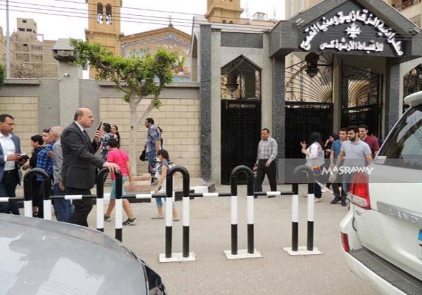 مديرا أمن ومباحث الجيزة يتفقدان تأمين الكنائس مديرا أمن ومباحث الجيزة يتفقدان تأمين الكنائس
