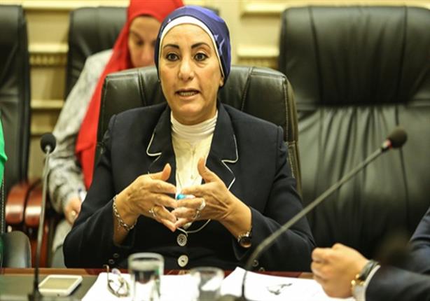برلمانية عن قرار التعويم: "محافظ البنك المركزي هو اللي مغرقنا" برلمانية عن قرار التعويم: "محافظ البنك المركزي هو اللي مغرقنا"
