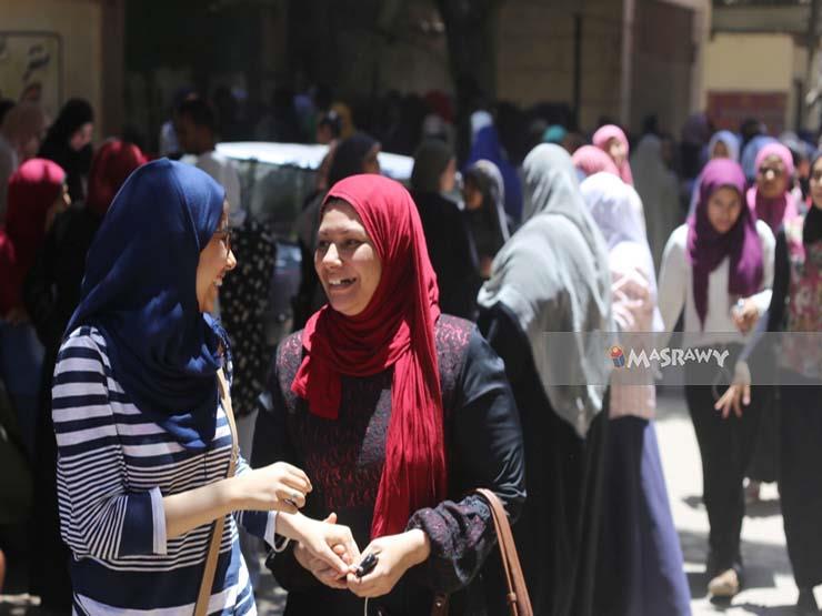 طلاب الثانوية يُشيدون بسهولة امتحان الفرنساوي وشكاوى من "الألماني" طلاب الثانوية يُشيدون بسهولة امتحان الفرنساوي وشكاوى من "الألماني"
