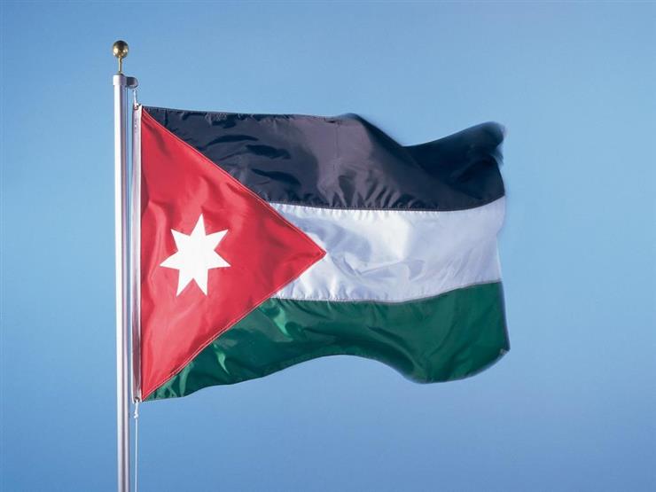 الأردن يصدر قرارا بمنع مغادرة المنازل وتعطيل جميع المؤسسات الأردن يصدر قرارا بمنع مغادرة المنازل وتعطيل جميع المؤسسات