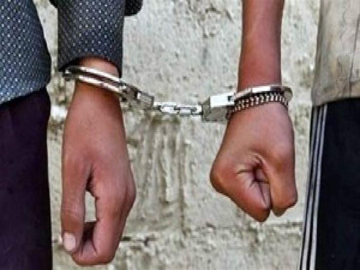 ضبط شابين قتلا قاصرا وشرعا في إلقاء جثتها من أعلى كوبري الساحل ضبط شابين قتلا قاصرا وشرعا في إلقاء جثتها من أعلى كوبري الساحل
