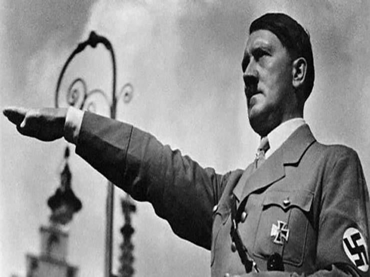 أدولف هتلر 