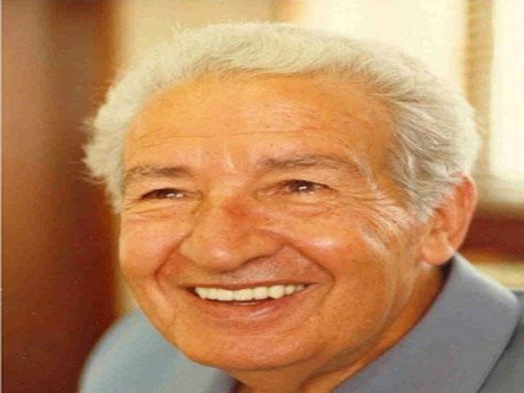 في ذكرى رحيله.. صورة نادرة تجمع إحسان عبدالقدوس بوالدته روز اليوسف في ذكرى رحيله.. صورة نادرة تجمع إحسان عبدالقدوس بوالدته روز اليوسف