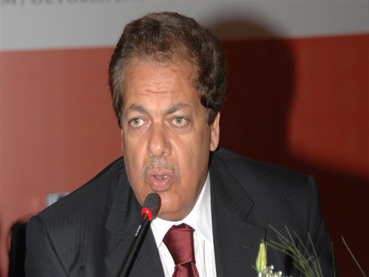 أبو العينين: رؤية السيسي للإصلاح تخطت أفق البرنامج الانتخابي أبو العينين: رؤية السيسي للإصلاح تخطت أفق البرنامج الانتخابي