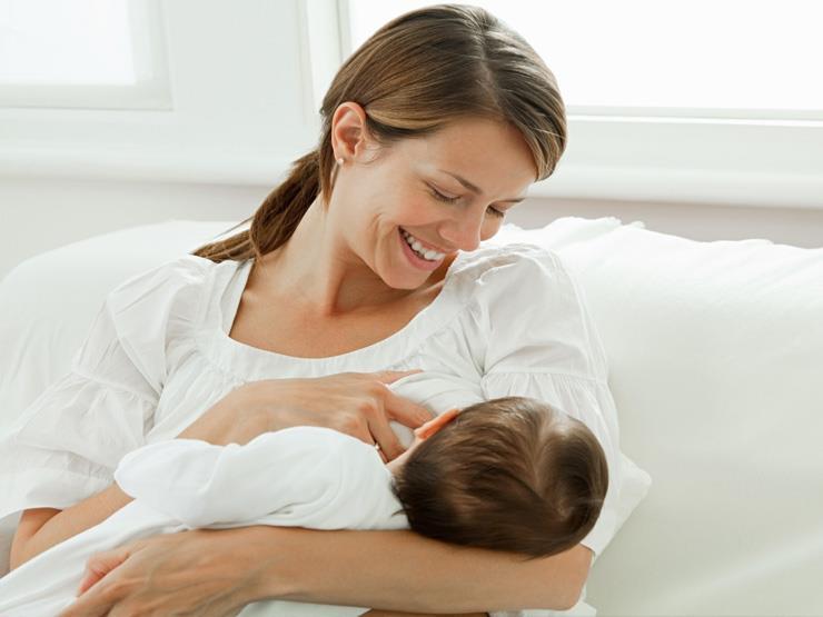 ما فائدة تناول الأم الأطعمة الحارة أثناء فترة الرضاعة؟ ما فائدة تناول الأم الأطعمة الحارة أثناء فترة الرضاعة؟