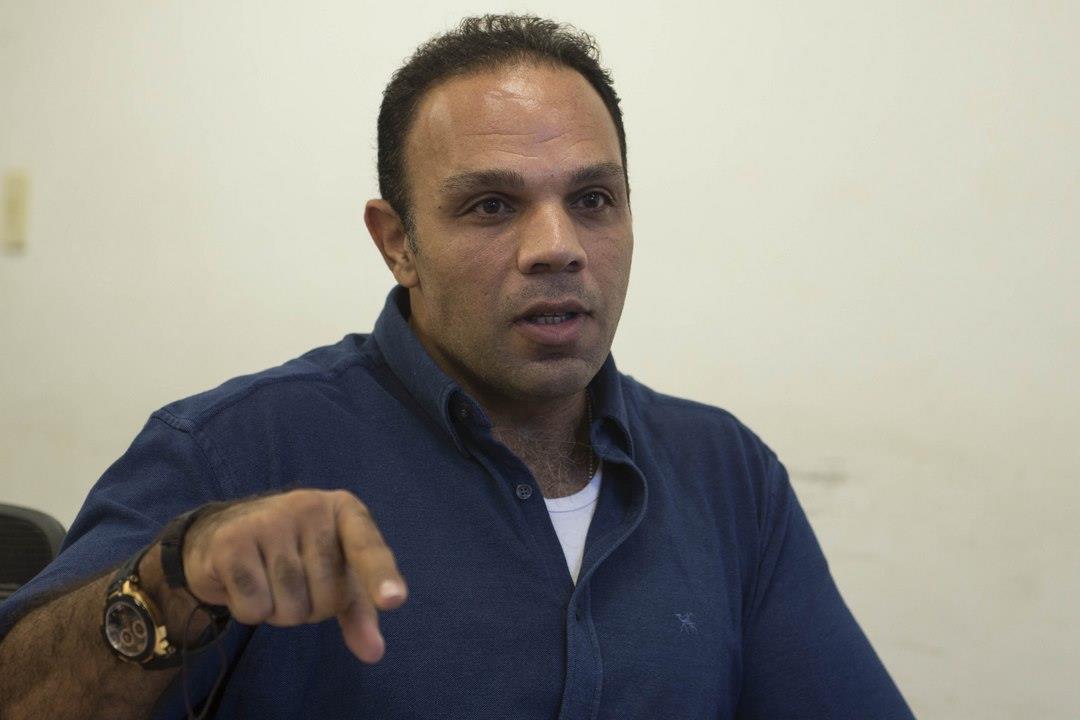 استشاري نفسي: "السوشيال ميديا" تهدد الحياة الزوجية لهذا السبب استشاري نفسي: "السوشيال ميديا" تهدد الحياة الزوجية لهذا السبب