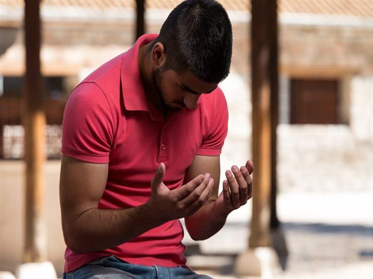 دعاءٌ في جوف اللّيل: "اللهُمَّ زَيِّني بالسِّترِ وَالعَفاف.. وَاحْمِلني على العَدْلِ وَالْإنصاف" دعاءٌ في جوف اللّيل: "اللهُمَّ زَيِّني بالسِّترِ وَالعَفاف.. وَاحْمِلني على العَدْلِ وَالْإنصاف"
