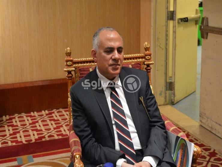 وزير الري يكرم روابط مستخدمي المياه على الترع الفرعية وزير الري يكرم روابط مستخدمي المياه على الترع الفرعية