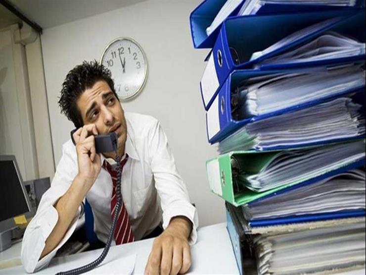 احذر العمل لساعات طويلة قد يسبب لك هذه المشاكل احذر العمل لساعات طويلة قد يسبب لك هذه المشاكل