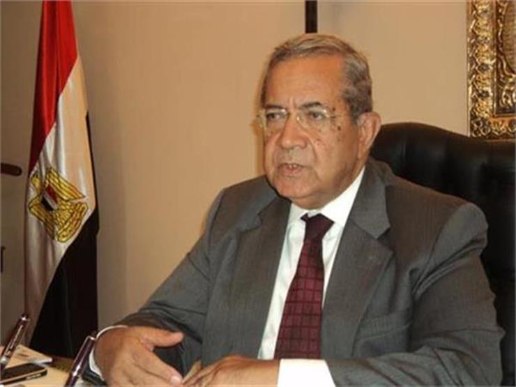 جمال بيومي عن أنباء تأجيل الإعفاء الجمركي على السيارات الأوروبية: مصر الخاسر الأول جمال بيومي عن أنباء تأجيل الإعفاء الجمركي على السيارات الأوروبية: مصر الخاسر الأول