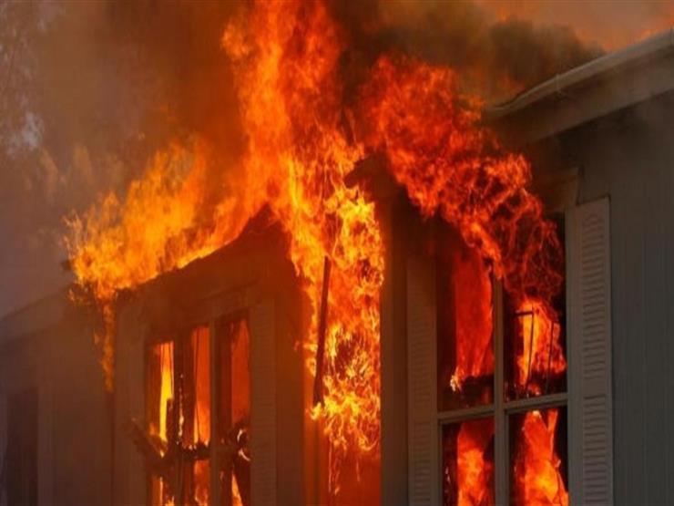 السيطرة على حريق اندلع في 3 منازل بالمنيا السيطرة على حريق اندلع في 3 منازل بالمنيا