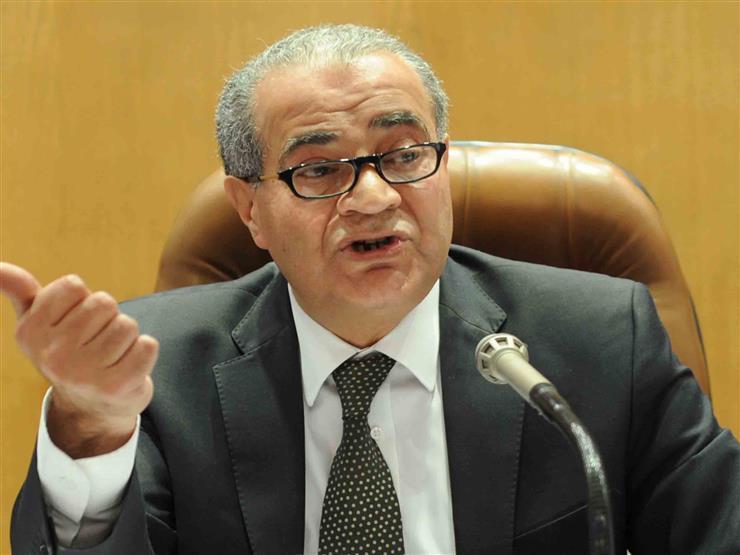 وزير التموين: "مينفعش ناس تكون ساكنة في كمباوند وتاخد دعم" وزير التموين: "مينفعش ناس تكون ساكنة في كمباوند وتاخد دعم"