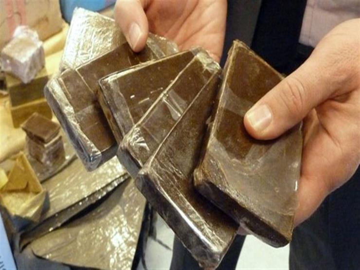 إحباط تهريب 1000 طربة حشيش عبر محور قناة السويس إحباط تهريب 1000 طربة حشيش عبر محور قناة السويس
