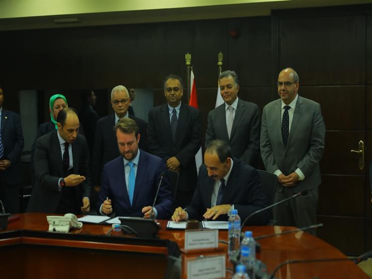 بحضور وزير النقل.. توقيع مذكرة تفاهم بين ميناء الأسكندرية وشركة CDR الهولندية بحضور وزير النقل.. توقيع مذكرة تفاهم بين ميناء الأسكندرية وشركة CDR الهولندية