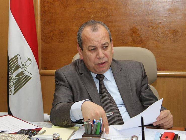 محافظ كفر الشيخ يحيل 15 موظفًا في "صحة دسوق" إلى التحقيق محافظ كفر الشيخ يحيل 15 موظفًا في "صحة دسوق" إلى التحقيق