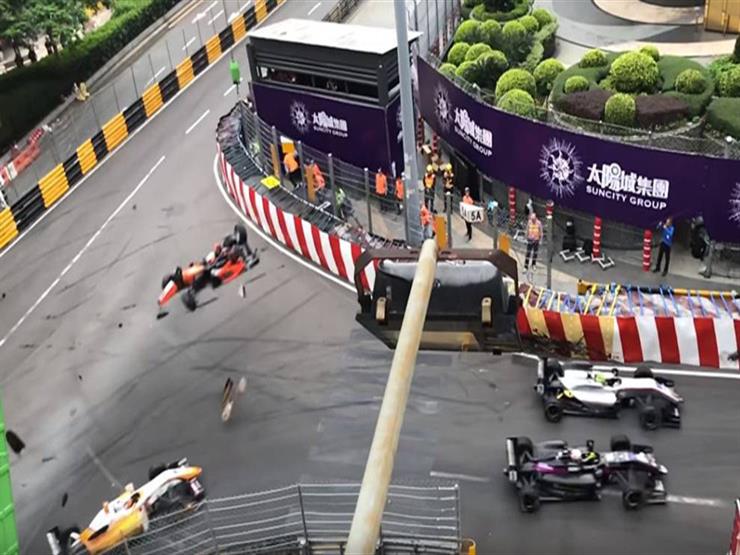 بالفيديو.. صوفيا فلوريس تنجو بأعجوبة من حادث مروع بسباق فورمولا-3 الأوروبي بالفيديو.. صوفيا فلوريس تنجو بأعجوبة من حادث مروع بسباق فورمولا-3 الأوروبي