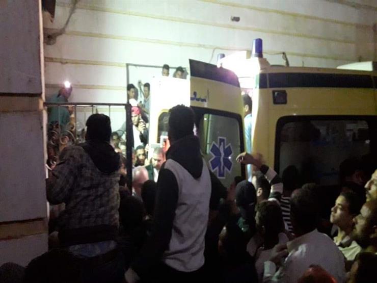 وقت الحظر.. 5 مصابين في انقلاب ميكروباص بقنا وقت الحظر.. 5 مصابين في انقلاب ميكروباص بقنا