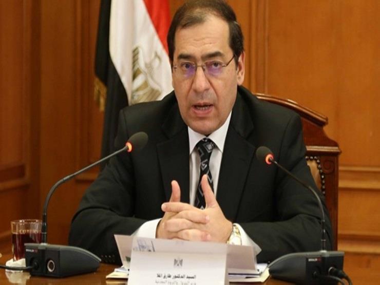 "الملا"يأمر بتشكيل لجنة فنية لبحث حريق مستودع "الإسكندرية للبترول" "الملا"يأمر بتشكيل لجنة فنية لبحث حريق مستودع "الإسكندرية للبترول"