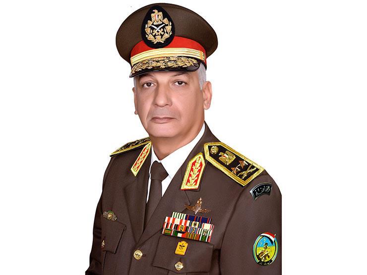 وزير الدفاع يطمئن على إجراءات تأمين منتدى شباب العالم وزير الدفاع يطمئن على إجراءات تأمين منتدى شباب العالم