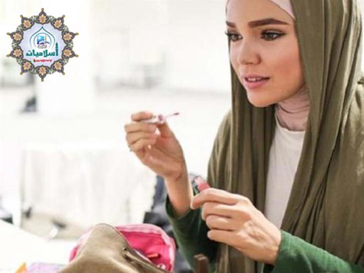 أمين الفتوى: "مكياج" المرأة لزوجها فقط.. وخارج المنزل له ضوابط أمين الفتوى: "مكياج" المرأة لزوجها فقط.. وخارج المنزل له ضوابط