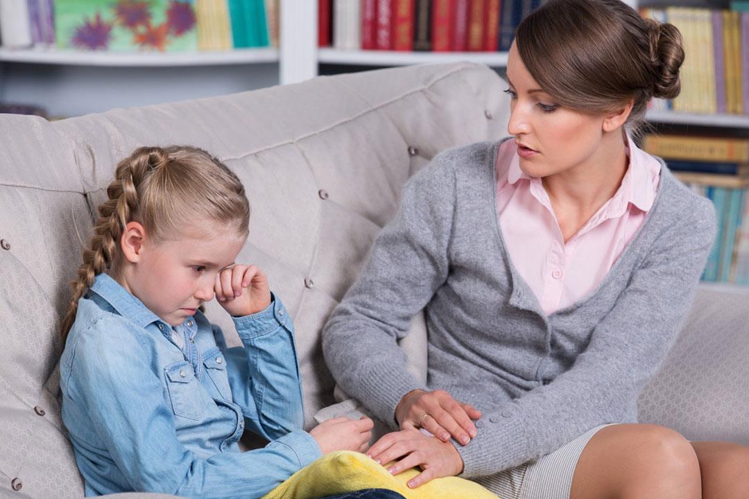 احمي طفلك.. كيف تتعامل مع الصغار ضحايا الاعتداء الجنسي؟ احمي طفلك.. كيف تتعامل مع الصغار ضحايا الاعتداء الجنسي؟
