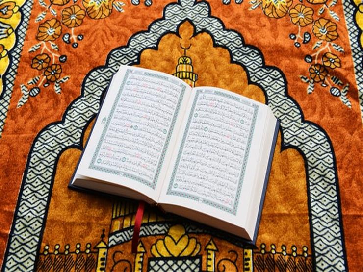 هل يجوز قراءة القرآن للتعبد بدون وضوء؟.. تعرف على رد الإفتاء هل يجوز قراءة القرآن للتعبد بدون وضوء؟.. تعرف على رد الإفتاء