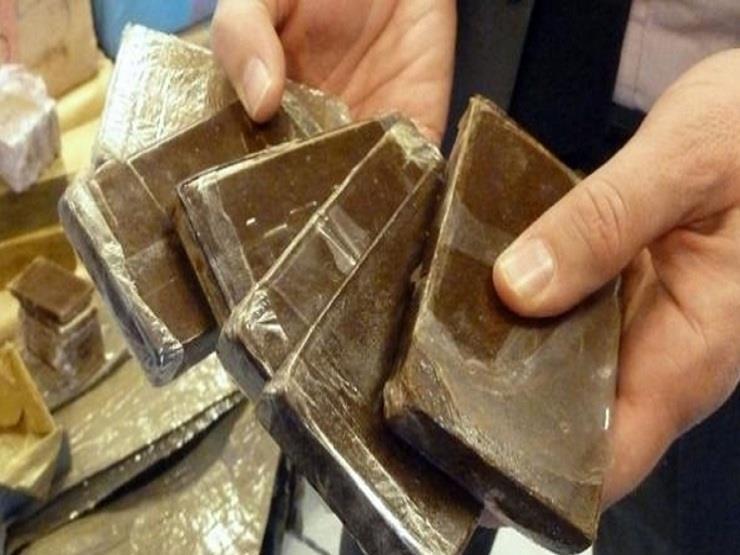 الجنايات تقضي بالسجن المؤبد لعاطلين لاتجارهم في المخدرات بالجيزة الجنايات تقضي بالسجن المؤبد لعاطلين لاتجارهم في المخدرات بالجيزة