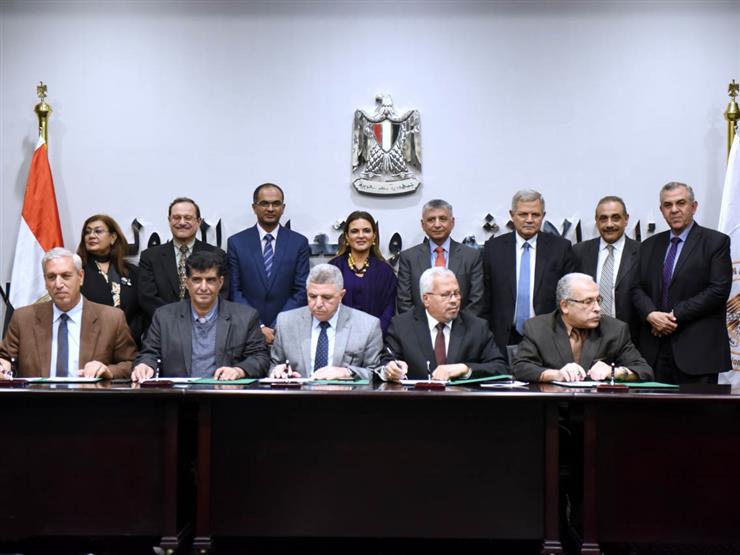 توقيع الاتفاق التنفيذي لبرنامج الصرف الصحي بالمناطق الريفية في 5 محافظات توقيع الاتفاق التنفيذي لبرنامج الصرف الصحي بالمناطق الريفية في 5 محافظات