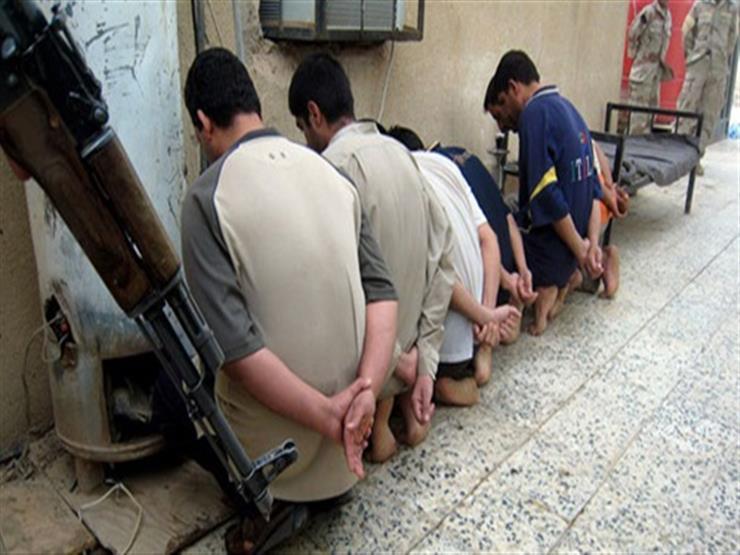 ألقوا فتاتين من "البلكونة".. ضبط 7 متهمين اعتدوا على ربة منزل وأبنائها في الإسكندرية ألقوا فتاتين من "البلكونة".. ضبط 7 متهمين اعتدوا على ربة منزل وأبنائها في الإسكندرية
