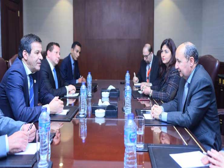 وزير التجارة يبحث مع نظيره الجزائري التعاون في مجال صناعة التجميع وزير التجارة يبحث مع نظيره الجزائري التعاون في مجال صناعة التجميع