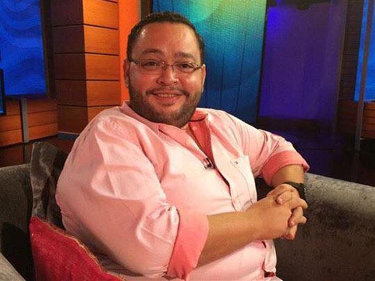 أحمد رزق يواصل تصوير "من أول نظرة" مع دنيا سمير غانم أحمد رزق يواصل تصوير "من أول نظرة" مع دنيا سمير غانم
