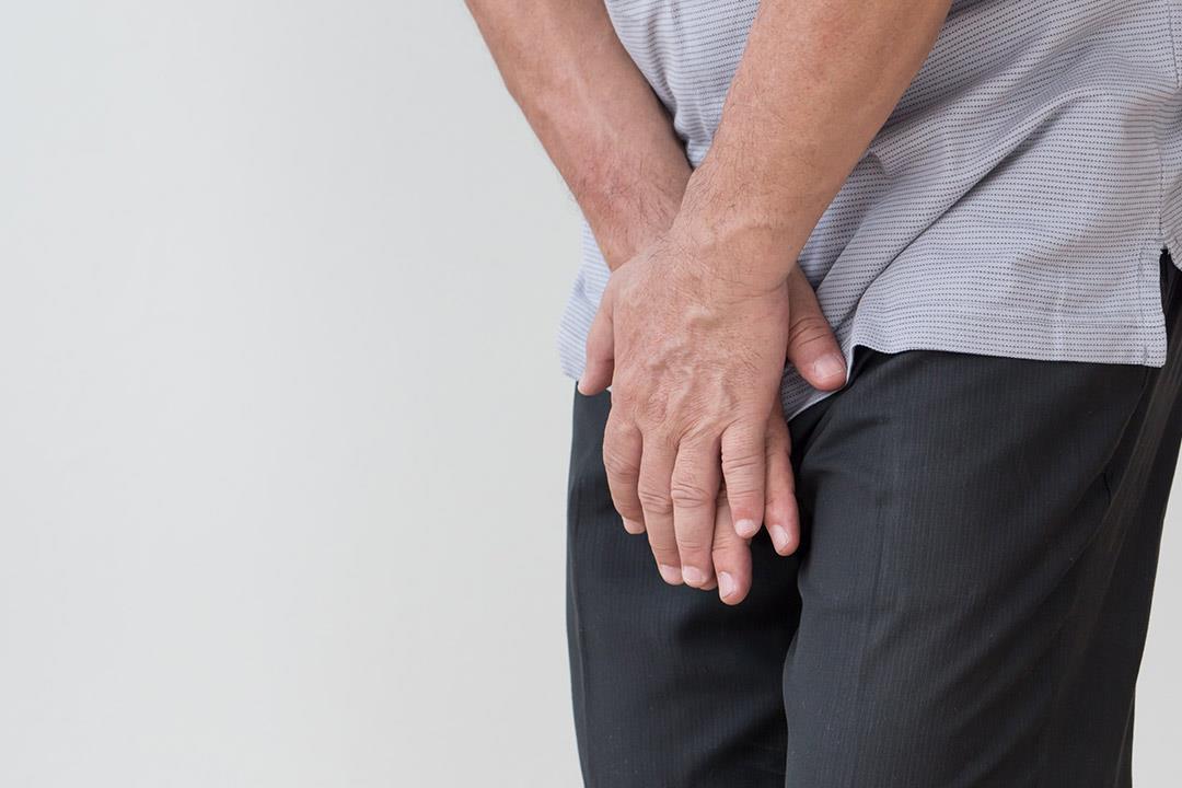 5 أسباب تزيد مخاطر الإصابة بدوالي الخصية (صور) 5 أسباب تزيد مخاطر الإصابة بدوالي الخصية (صور)