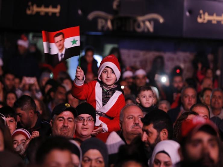 العالم في صور: السوريون يحتفلون بعيد الميلاد في العاصمة.. وتسونامي يضرب إندونيسيا العالم في صور: السوريون يحتفلون بعيد الميلاد في العاصمة.. وتسونامي يضرب إندونيسيا