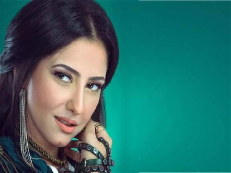 حنان مطاوع تنشر صورة ابنتها وتخفي وجهها حنان مطاوع تنشر صورة ابنتها وتخفي وجهها