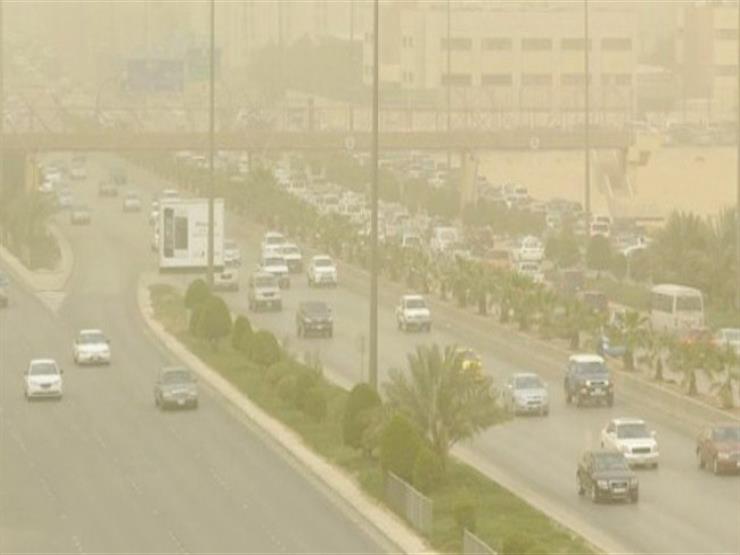 10 نصائح لقيادة السيارة بأمان في الرياح المثيرة للأتربة.. تعرف عليها 10 نصائح لقيادة السيارة بأمان في الرياح المثيرة للأتربة.. تعرف عليها