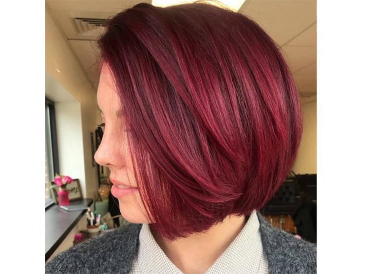 موضة شتاء 2019 كيف تصبغين شعرك للون الأحمر بطريقة طبيعية مصراوى