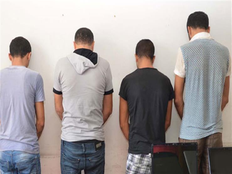 "سرقنا 7 مر ات" .. ضبط تشكيل عصابي تخصص في سرقة السيارات بالجيزة "سرقنا 7 مر ات" .. ضبط تشكيل عصابي تخصص في سرقة السيارات بالجيزة