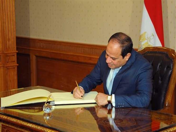 قرار جمهوري بتجديد تعيين رئيس "المركزي للتعبئة والإحصاء" عامًا قرار جمهوري بتجديد تعيين رئيس "المركزي للتعبئة والإحصاء" عامًا