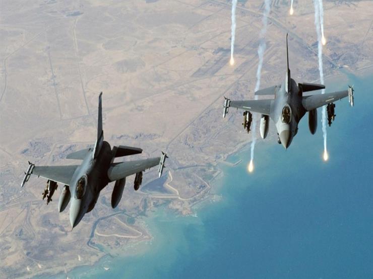أنباء عن مقتل 6 يمنيين وإصابة العشرات في غارات جوية على صنعاء أنباء عن مقتل 6 يمنيين وإصابة العشرات في غارات جوية على صنعاء