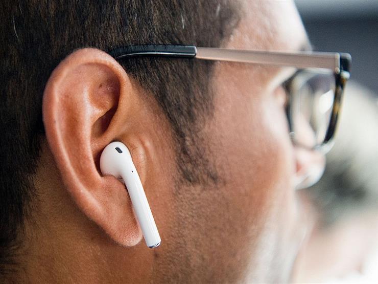 تسريبات تكشف مزايا جديدة في سماعة "AirPods" القادمة تسريبات تكشف مزايا جديدة في سماعة "AirPods" القادمة
