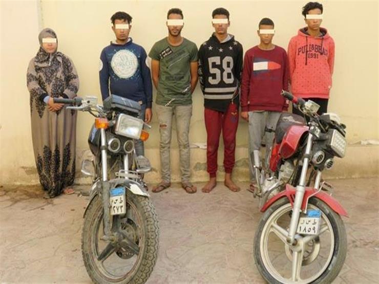 فيديو| المتهمة بواقعة "سفاح السويس": "الضحية حاولت تأذيني في شغلي" فيديو| المتهمة بواقعة "سفاح السويس": "الضحية حاولت تأذيني في شغلي"