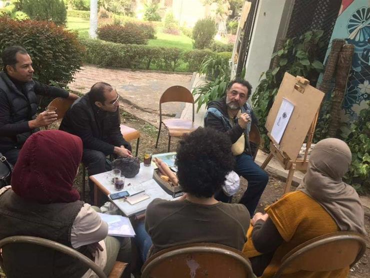 "مين مبيحبش الفاجومي".. قصة مصمم جائزة نجم لشعر العامية "مين مبيحبش الفاجومي".. قصة مصمم جائزة نجم لشعر العامية