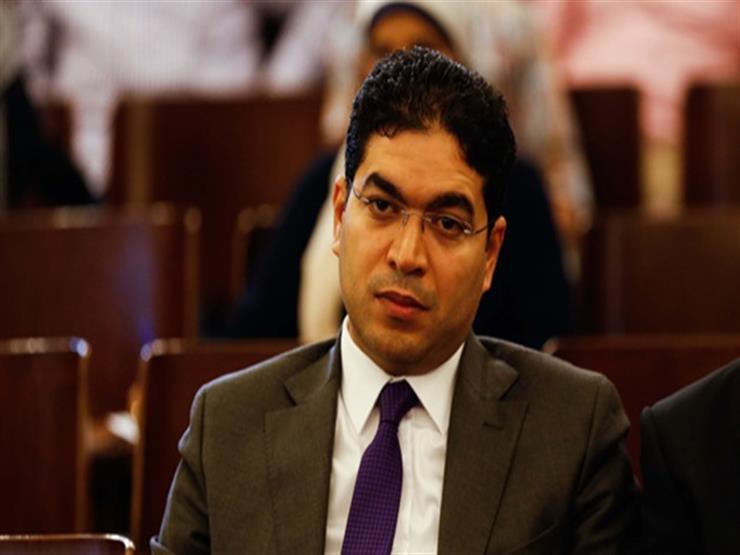 نائب يثير أزمة فقدان مركب السويس بالبرلمان نائب يثير أزمة فقدان مركب السويس بالبرلمان