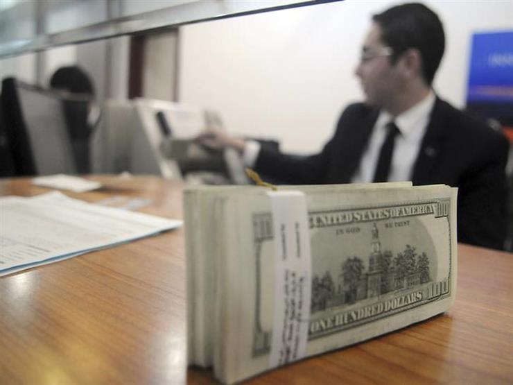 الدولار يرتفع أمام الجنيه في 7 بنوك في التعاملات المسائية الدولار يرتفع أمام الجنيه في 7 بنوك في التعاملات المسائية