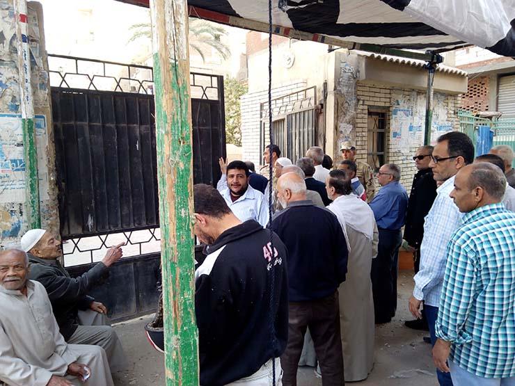 وزيرة السياحة تدلي بصوتها في الانتخابات الرئاسية بالمنيل وزيرة السياحة تدلي بصوتها في الانتخابات الرئاسية بالمنيل