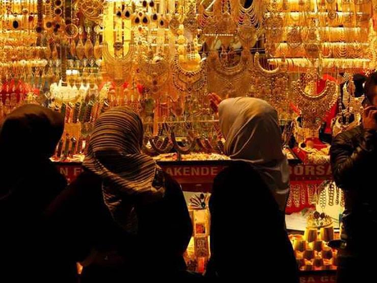 السجن لفتاة سرقت خطيبها تاجر المجوهرات السجن لفتاة سرقت خطيبها تاجر المجوهرات