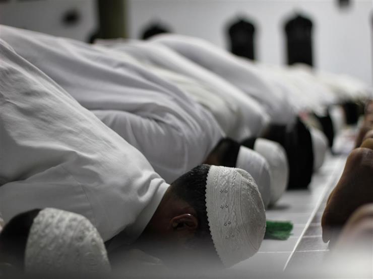 حكم الصلاة بالجوانتي وهل كشف اليدين واجب؟.. "البحوث الإسلامية" يجيب حكم الصلاة بالجوانتي وهل كشف اليدين واجب؟.. "البحوث الإسلامية" يجيب
