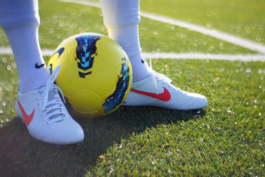لتجنب إصابات الملاعب.. 5 نصائح لاختيار الحذاء المناسب لتجنب إصابات الملاعب.. 5 نصائح لاختيار الحذاء المناسب