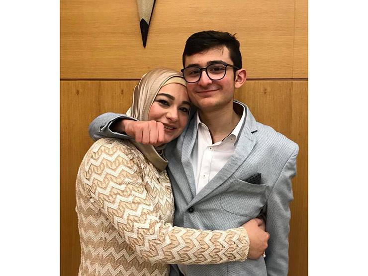 رسالة أم في فيديو غنائي مع ابنها المصاب بالتوحد: "استحوا ما بقى تزعلوه" رسالة أم في فيديو غنائي مع ابنها المصاب بالتوحد: "استحوا ما بقى تزعلوه"